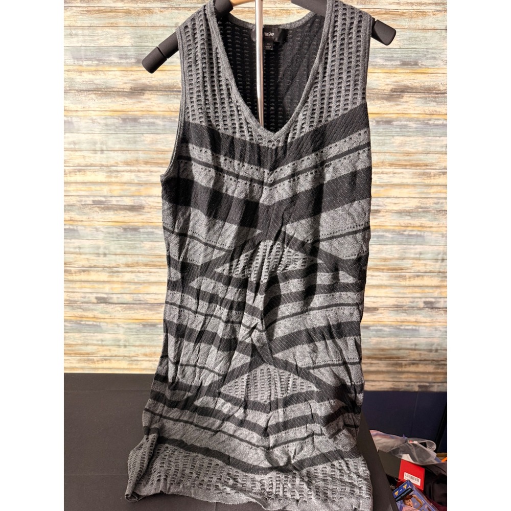Mossimo Sweater Tank XXL Gray Black Excellent Geometric Striped V-Neck Knit